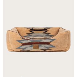 Brand New Pendleton Dog Bed (Large)