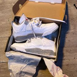 Jordan 4 Retro 