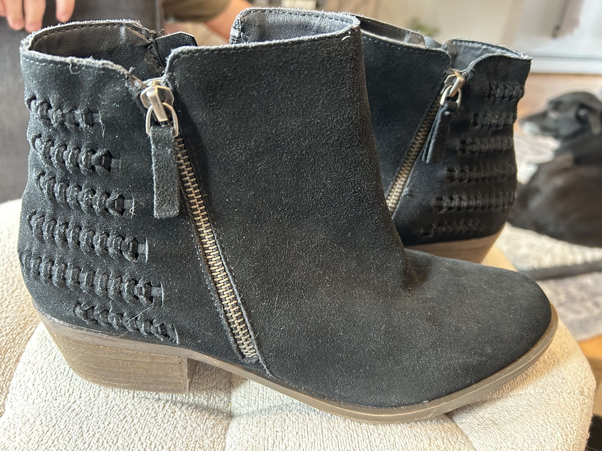 Boots Size 8 1/2