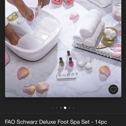 FAO Schwarzdeluxe Foot Spa Set -14pc