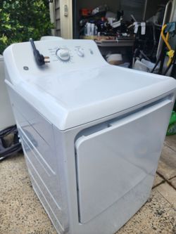 Electric White Dryer In Good Condition Works Perfectly