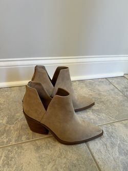 Vince Camuto Gigietta Tan Suede