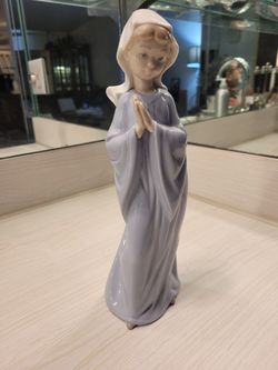 Girl Praying