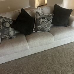 Cream Couch With Pillows