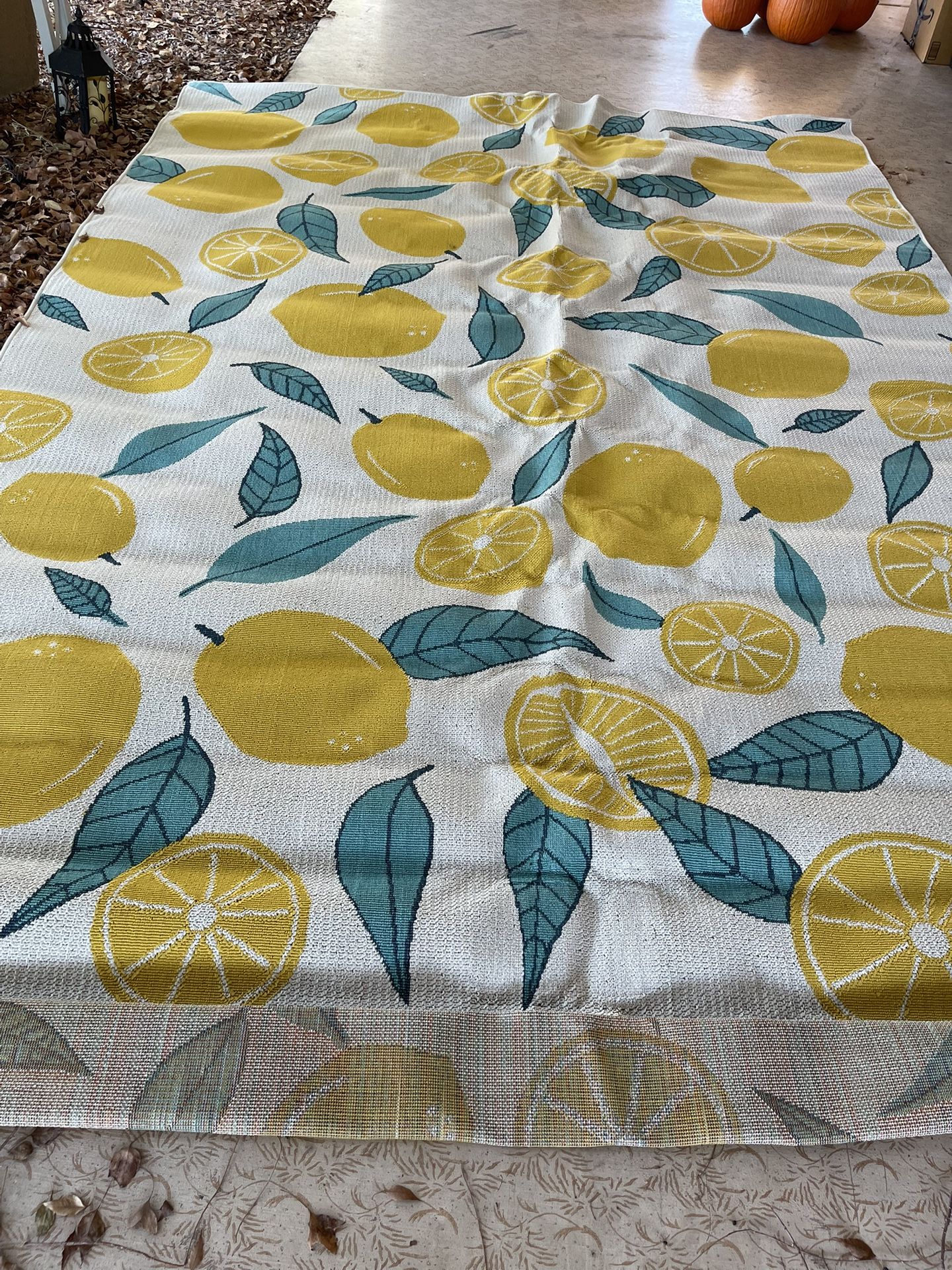 Gertmenian Verano Collection Lemons Indoor Outdoor Rug About 9 X 13