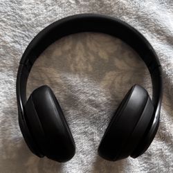 Beats Studio Pro