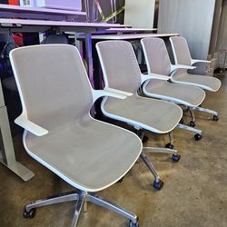 Qty. 10 Omnia 9to5 Seating Made In Italy **Each**