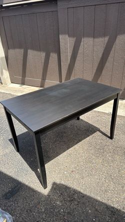 Black desk $15