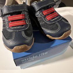 Stride Rite Boy Shoe Size 5