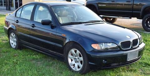 2005. BMW 3 Series 325i 4dr Sedan