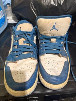 Men sneakers