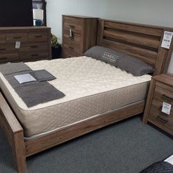 New 🎯$10 Down Payment Finance 🧚Zelen Queen Panel Bed/ Dresser/ Mirror/Nightstand 🎯 4 Piece Queen Bedroom Set