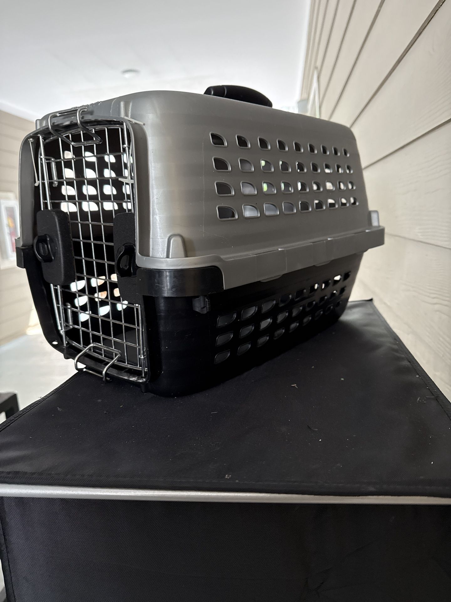 Pet Carrier For Small And Medium Size 