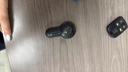 Vintage OEM Volkswagen Key + Keyless Entry Remote Set
