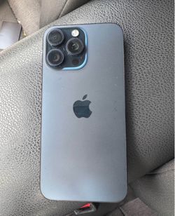 iPhone 15 Pro Max Unlocked 256GB