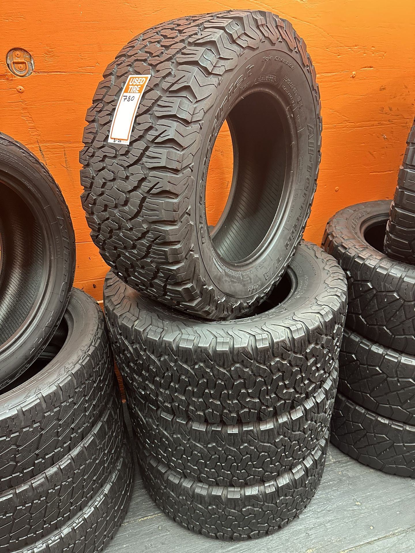 33x12.50R18 BF Goodrich Ko2 A/T Full Tire Set