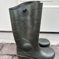 Dunlop Chesapeake Rubber Boots (size M4/W6)