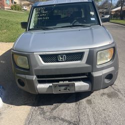 2005 Honda Element 