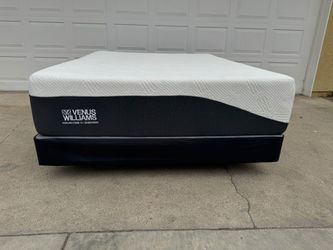 Temperpedic Serena Williams Ghost bed Queen Size