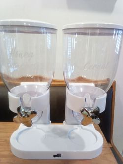 Food dispenser