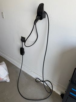 Tesla Gen 3 Mobile Charger