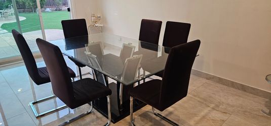 Table and chairs for $150