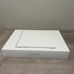 MacBook Air (2024) 15-inch Laptop