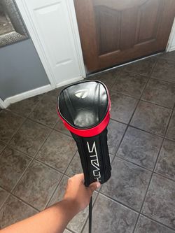 Taylormade Stealth Driver with Golf Pride Grip and TaylorMade 3 Wood 16.5 Degree