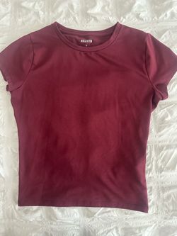 Hollister burgundy/red top