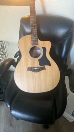Taylor 114CE