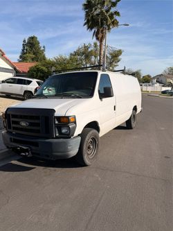 2008 Ford E-350 SD