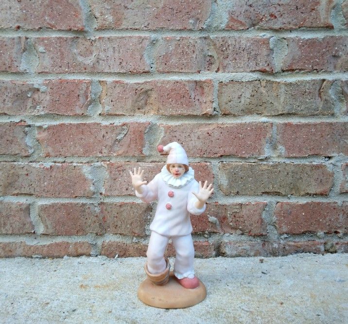 Vintage Enesco Clown Foot In Bucket Figurine