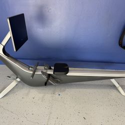 Hydrow Arc Rowing Machine - Like new