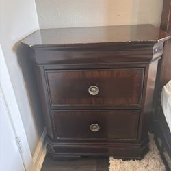 Nightstand 