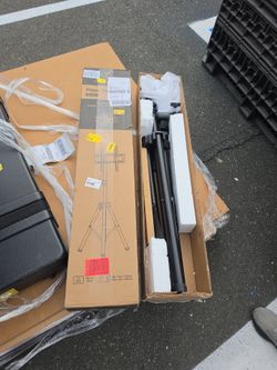 Free TV Stand