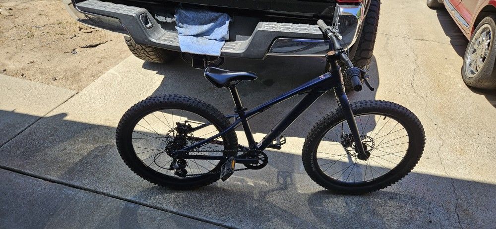 Mountain Bike 24 Ripper Roadbike BMX Specialized Giant Beachcruiser