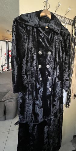 FUR COAT FOR NEXT WINTER ?
