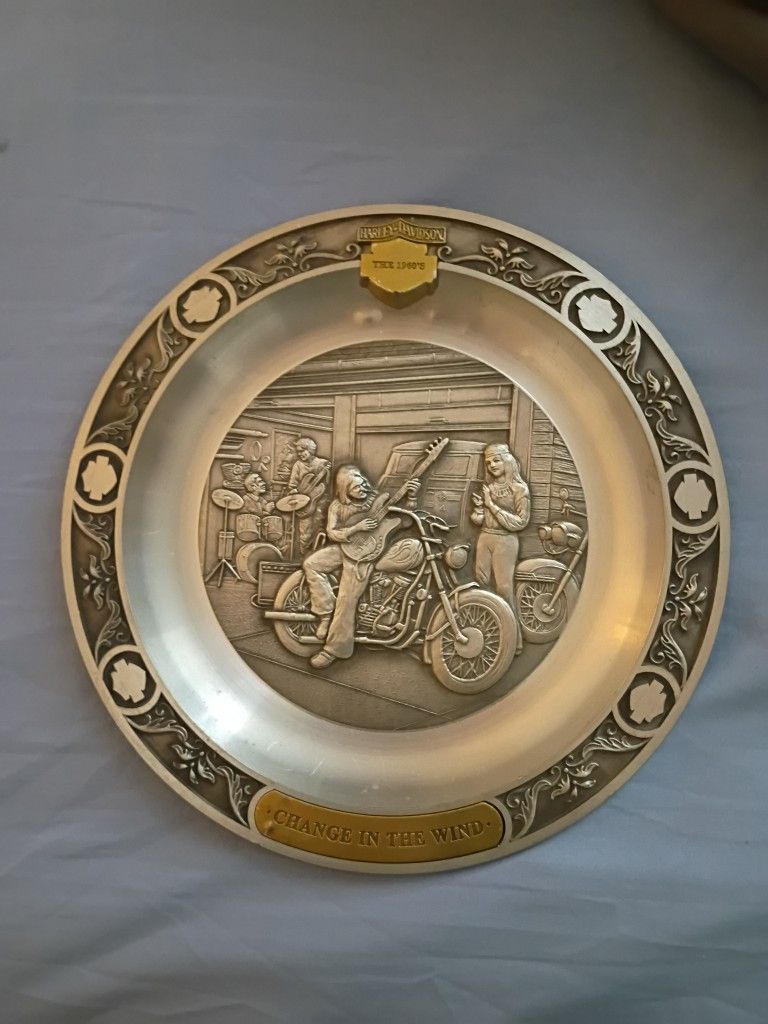 1999 Harley-Davidson "Change in the Wind" Collectable Pewter Plate #594