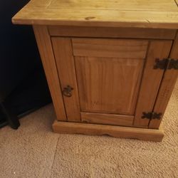 Nightstands/end Tables 