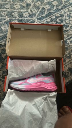 Nike girls shoes