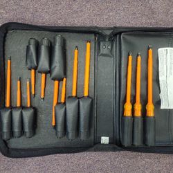 Klein Screwdriver Set 1000V Electrician Insulated Slotted and Phillips 12pcs in Klein Nylon Case