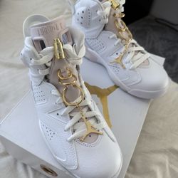 Woman’s Air Jordan 6 Retro