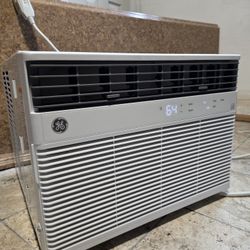 12,000 BTU Smart Air Conditioner 