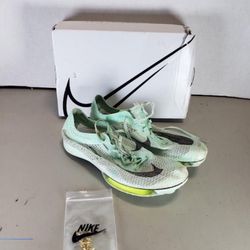 Nike air zoom victory mint size 8 track running