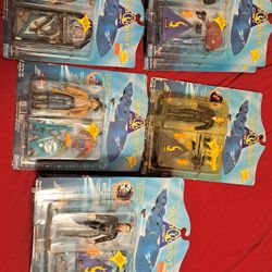 SeaQuest Figurines  8 Count