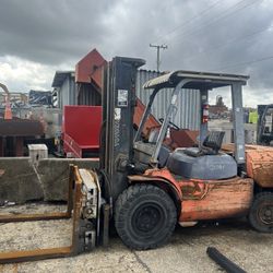 10k Capacity TOYOTA Forklift With Cascade  Rotator 