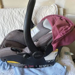 Evenflo Pivot Carseat Stroller -WESTSIDE
