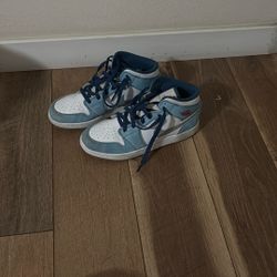 French Blue Air Jordan 1’s Size 7