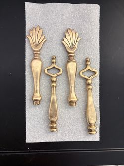 4 Brass lamp finials