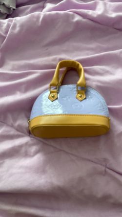 A Cute Kiwi Purple Purse